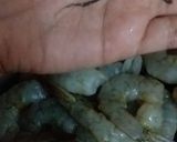صورة لخطوة 2 من وصفة جمبري بالثوم والليمون 🦐