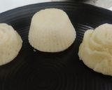 सूजी की इडली(suji ki idli recipe in hindi) रेसिपी चरण 2 फोटो