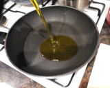Foto del paso 3 de la receta: Solomillo de ternera en salsa de setas y puré de patata