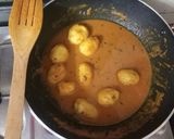 A picture of step 3 of Roasted baby potatoes gravy.
