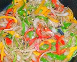 صورة لخطوة 6 من وصفة فاهيتا الدجاج 😋 فاهيتا الفراخ المكسيكية 😋 بوصفة جميلة