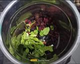 A picture of step 1 of Mulberry Mint Cooler / Shahtoot ka Sharbat.
