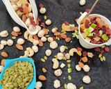 A picture of step 6 of Makhana cocktail.