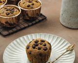 Foto langkah ke 5 dari resep Coffee chocolate chips muffin.