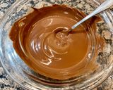 Foto del paso 5 de la receta: Tarta de requesón con chocolate y frambuesas