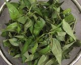 Hình bước làm 2 của món Cá kèo kho rau răm