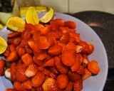 Foto langkah ke 1 dari resep Strawberry Jam Homemade.