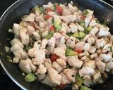Foto del paso 2 de la receta: "Chiken pie" (pastel de pollo)