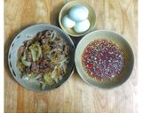 Hình bước làm 3 của món Salad Trộn Bò Trứng