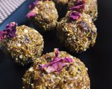 A picture of step 5 of Healthy Ladoo.
