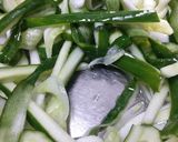 電鍋煮洋蔥豆腐豬肉丼搭糖漬小黃瓜🍚🥒的食譜步驟3照片