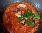 Foto langkah ke 4 dari resep Kering Kentang Pedas Manis.
