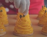 A picture of step 16 of Pumpkin Mont Blanc Cake (Squash Cake).