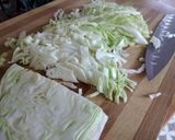 Foto del paso 1 de la receta: Ensalada tibia de arroz repollo tomate