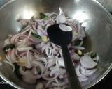 A picture of step 1 of Methi malai mutter.