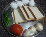 बटर रोस्टेड ब्रेड, अंडा आॅमलेट (anda omelette recipe in marathi) रेसिपी स्टेप 1 फोटो