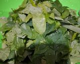 Foto langkah ke 1 dari resep Daun Katuk Masak Santan.