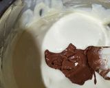 Foto langkah ke 6 dari resep Bolu Coklat Batik Kukus.