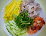 Hình bước làm 2 của món Gỏi xoài tôm thịt