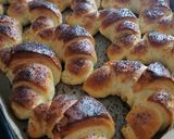 Drożdżowe rogaliki na śniadanie krok przepisu 2 zdjęcie