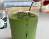 Foto langkah ke 6 dari resep Ice Matcha Latte Premium Ceremonial Grade.