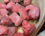 Une image de l'étape 1 de Bœuf Bourguignon.