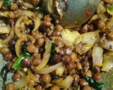 चना स्टिर फ्राई (Chana Stir Fry recipe in Hindi) रेसिपी चरण 4 फोटो