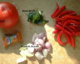 Foto langkah ke 1 dari resep Sambal Tomat Terasi Homemade.