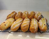 Foto langkah ke 3 dari resep Cranberry Cream cheese 🍞.