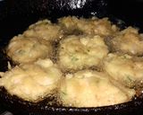 A picture of step 4 of Daal K Pakorhay.