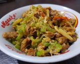 Foto langkah ke 3 dari resep Tumis Pare Tempe Pedas.