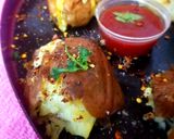 A picture of step 4 of Grilled smashed potatoes.
