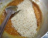 A picture of step 4 of Til Peanut chikki.