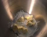 Une image de l'étape 1 de Pâte brisée à la fraise.
