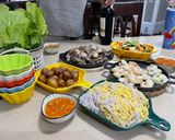 Hình bước làm 4 của món Bò cuộn cải xanh