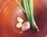 Hình bước làm 2 của món Heo cuốn lá lốt