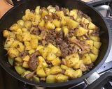 Une image de l'étape 12 de Pommes de terre au bœuf, ail fumé, shiitakes et bouillon de chevreau.