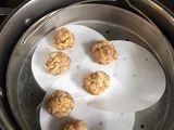 THỊT VIÊN NẤM MIX NGÔ HẤP (blw)