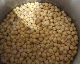 A picture of step 2 of Chickpea Stew (Cocido) with Chicken Broth.