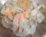 Foto langkah ke 1 dari resep Udang Goreng Bawang Putih.