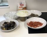 A picture of step 1 of Seafood Paella by Karlos Arguiñano.