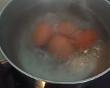 รูปขั้นตอนการทำที่ 1 ของ ไข่ลูกเขยยางมะตูม (ไข่ไก่)