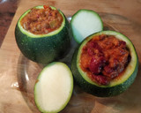 Foto del paso 7 de la receta: Calabacín relleno de chili con carne y queso
