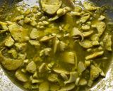 Gambar langkah 6 resipi Masak Lemak Umbut Kelapa dengan Udang.