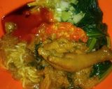 Foto langkah ke 4 dari resep Mie Ayam ceker jamur tiram simpel enak.