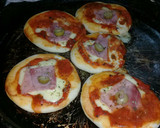 Foto del paso 5 de la receta: Pizzetas 😍😍😍