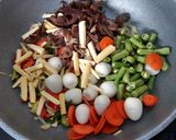 Foto langkah ke 4 dari resep Tumis sayur jamur telur puyuh(buncis wortel).