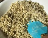 A picture of step 5 of Strawberry Oats Crumble Bars: EGGLESS.