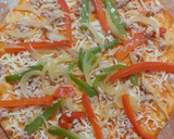 Foto del paso 7 de la receta: Pizza casera de atún y pimiento