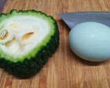 「鹹蛋炒苦瓜」下酒菜金沙苦瓜的食譜步驟1照片